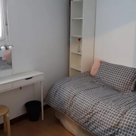 Δωμάτια σε οικογενειακή κατοικία Acogedora Centro *
